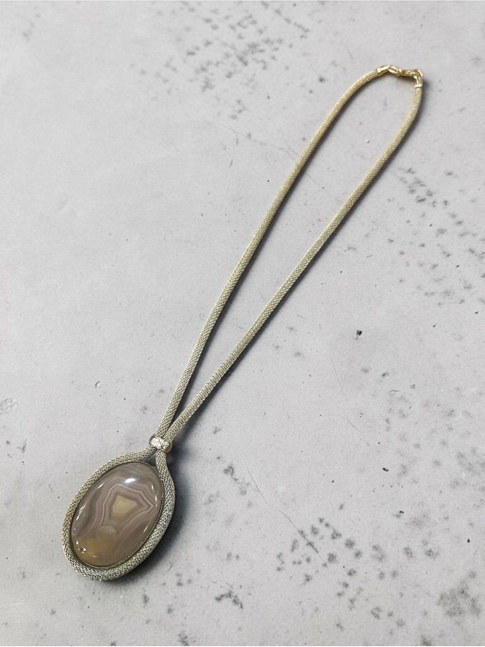 Silver-Tone Agate Pendant Necklace - Elegant Women’s Jewelry
